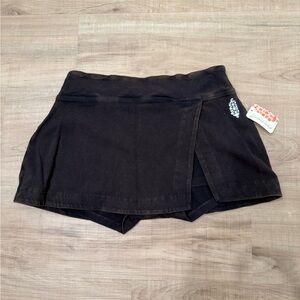 Free people skort, NWT! Cross listed on Mercari and Curtsy!